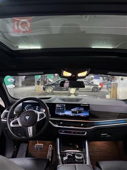 بی ئێم دەبڵیو X6